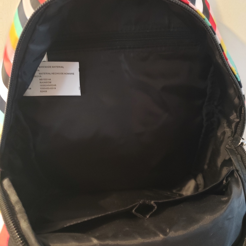 Striped backpack - Picture 2 of 3